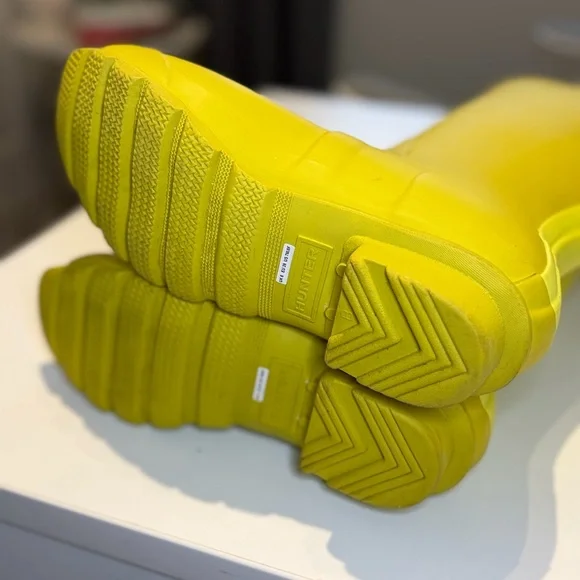💚Hunter Original Tall Rain Boots – Yellow-Green - Picture 5 of 9